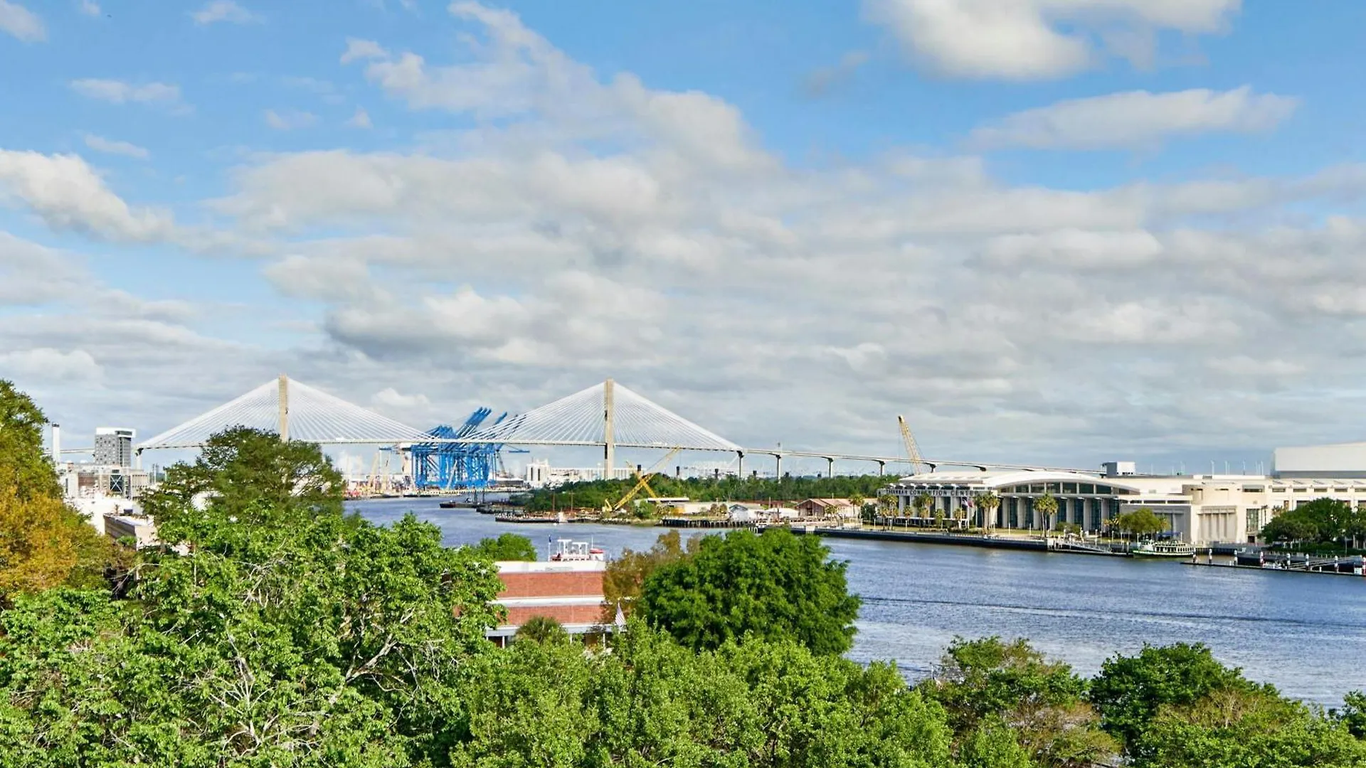 Ac Hotel Savannah Historic District